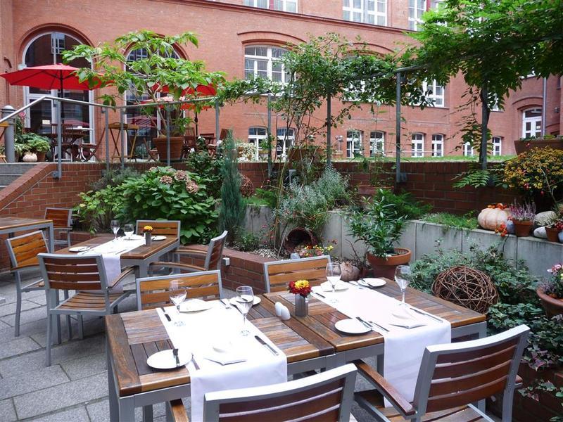 Hotel Berlin Ostbahnhof Eksteriør bilde