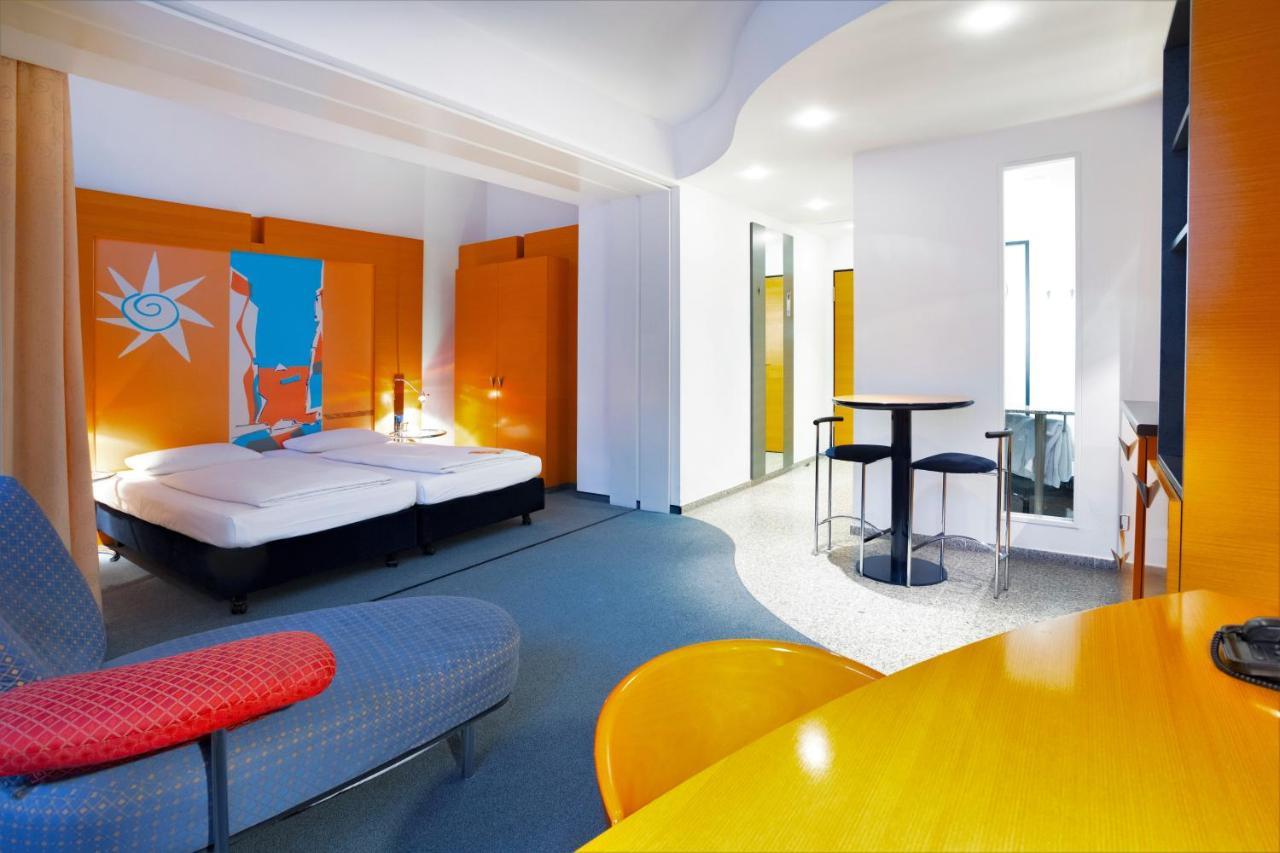 Hotel Berlin Ostbahnhof Eksteriør bilde