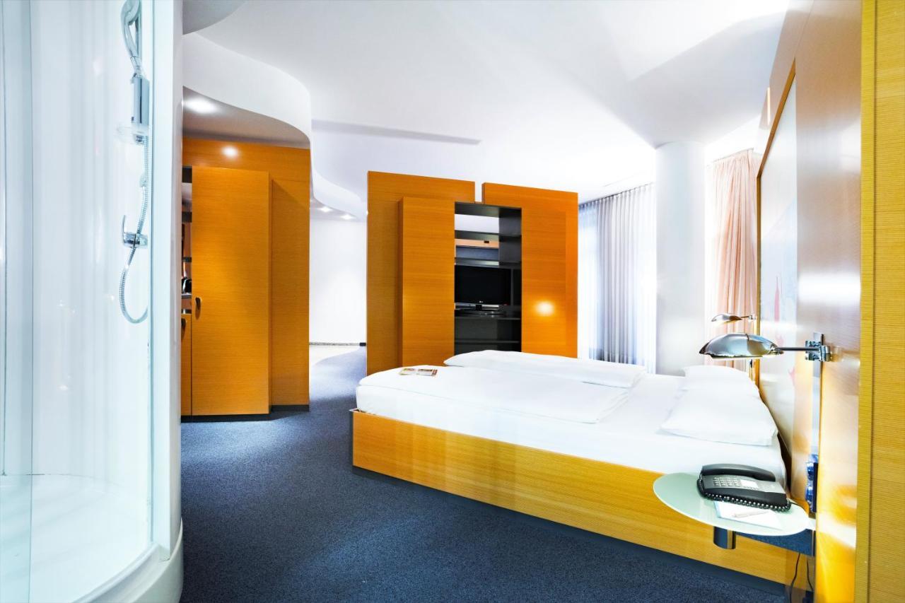 Hotel Berlin Ostbahnhof Eksteriør bilde
