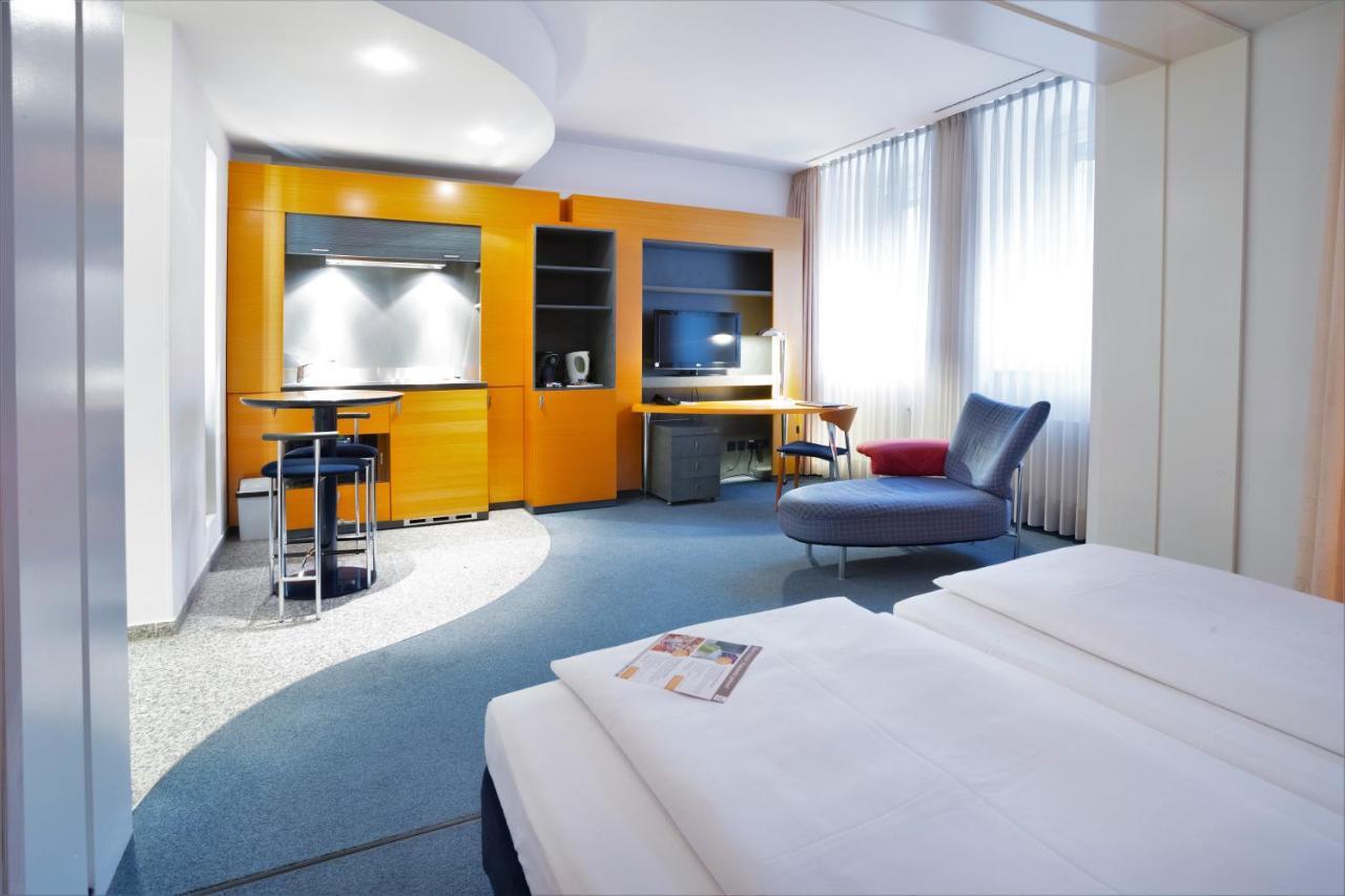 Hotel Berlin Ostbahnhof Eksteriør bilde